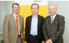 Wachstum auf fünf Kontinenten: Franz Semmernegg, Vorstand Finanzen, Georg Kapsch, Vorsitzender des Vorstandes, und Kari Kapsch, Vorstand Operatives Geschäft.